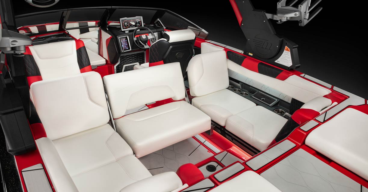 What Makes a Great Wakeboard Boat Malibu Boats